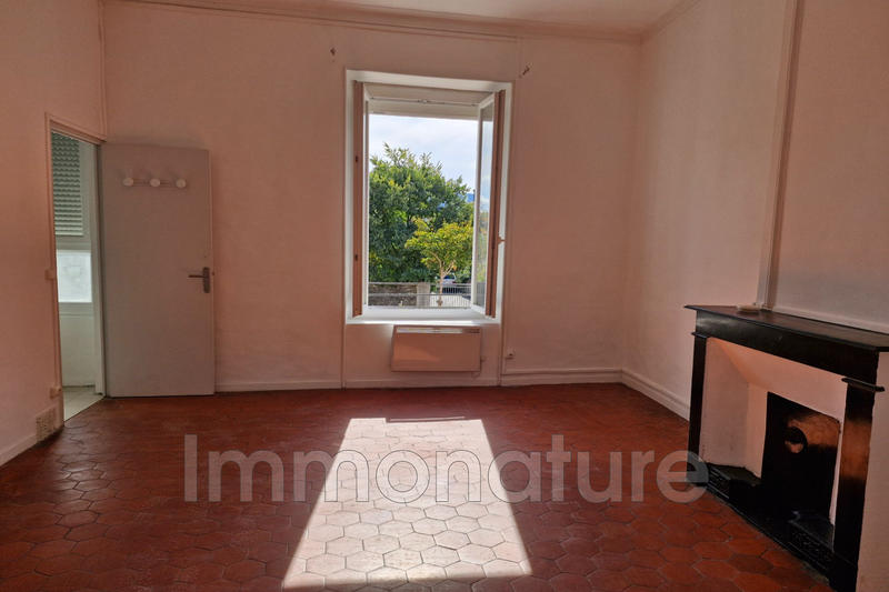 Appartement - 79 m² - 3 pièces