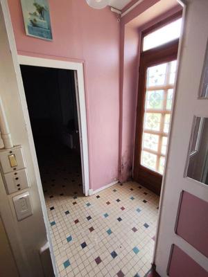 Maison - 121 m² - 7 pièces