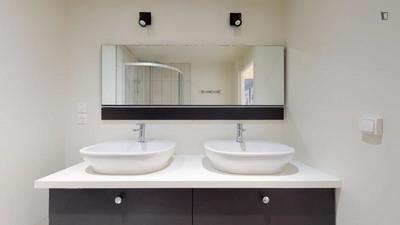 Chambre - 12 m² - 6 pièces