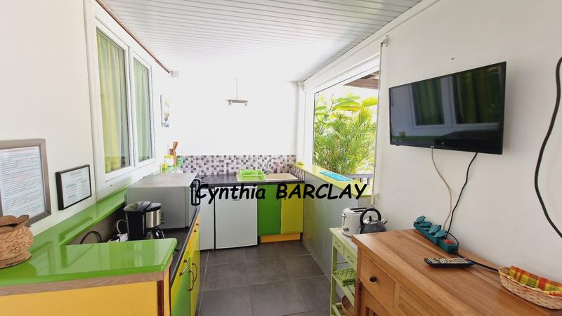 Propriété - 280 m² - 13 pièces