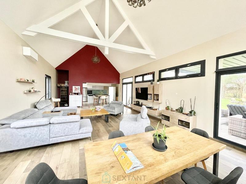 Maison d'architecte - 385 m² - 8 pièces