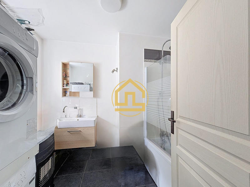 Maison - 121 m² - 5 pièces