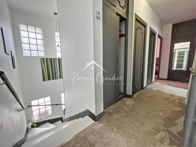 Maison - 135 m² - 6 pièces