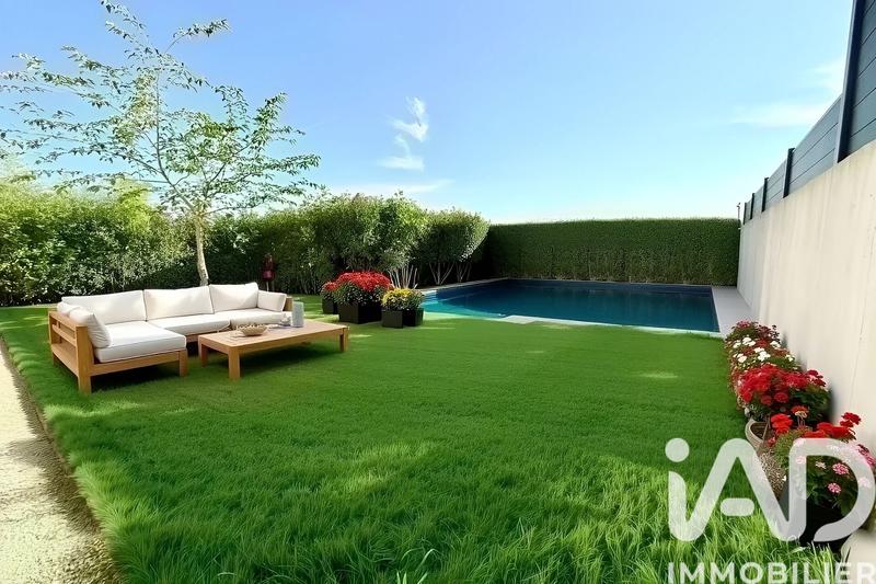 Maison - 93 m² - 4 pièces