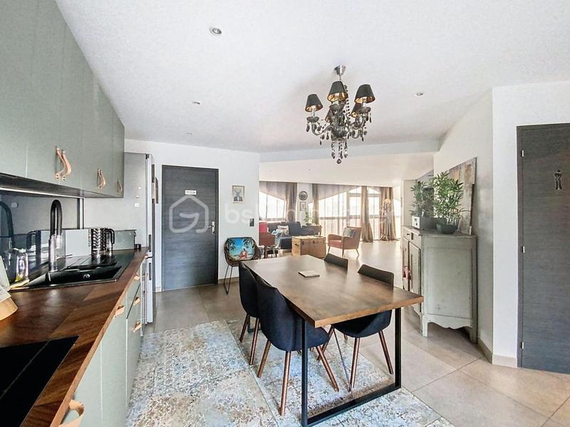 Loft - 74 m² - 3 pièces