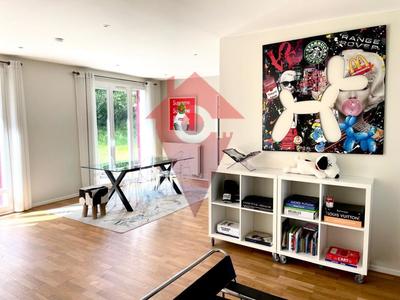 Maison - 194 m² - 8 pièces