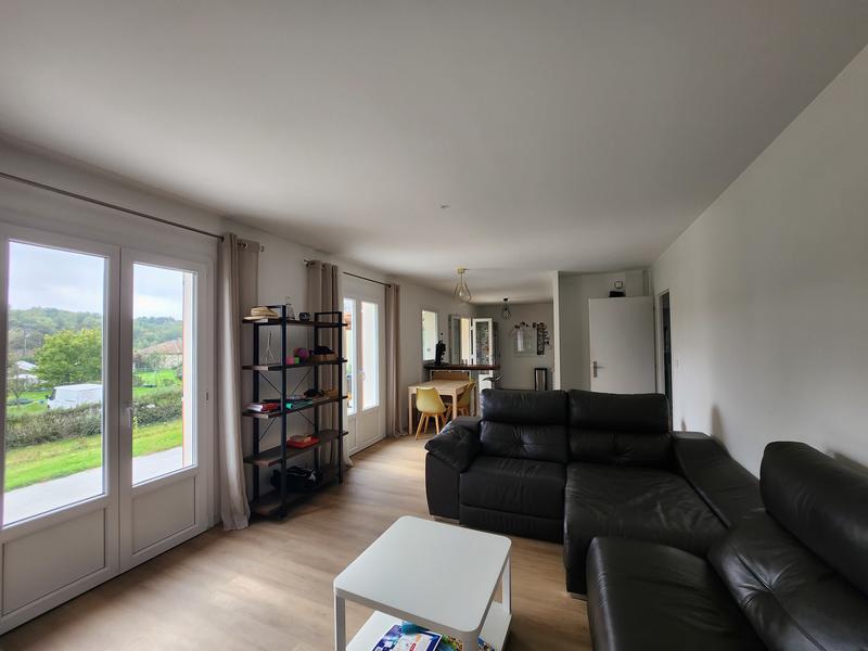 Maison - 101 m² - 5 pièces