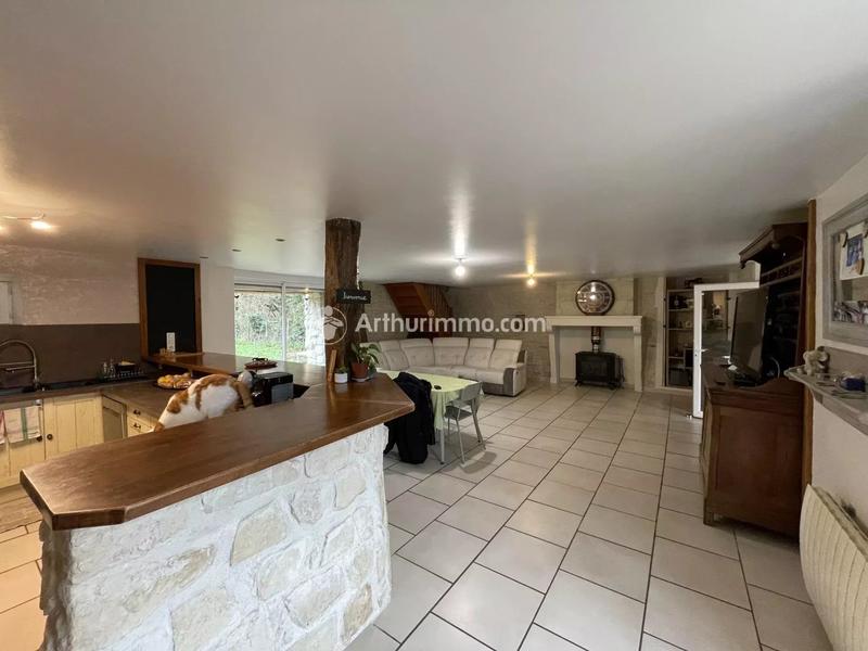 Maison - 183 m² - 8 pièces