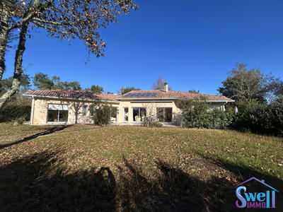 Maison contemporaine - 218 m² - 6 pièces