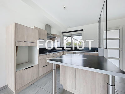 Maison - 97 m² - 6 pièces