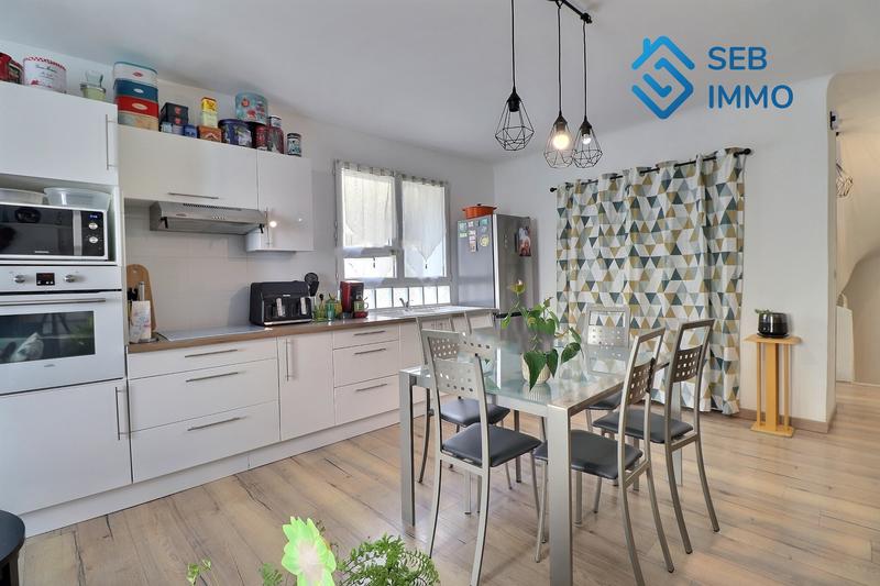 Local commercial - 129 m² - 5 pièces