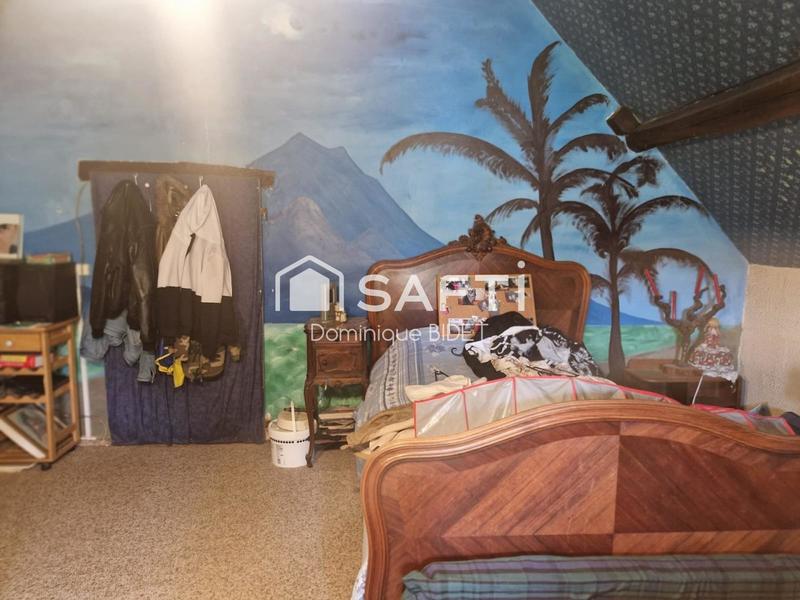 Maison - 210 m² - 7 pièces