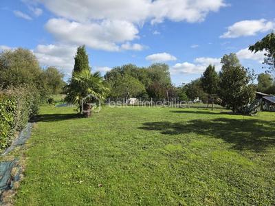 Terrain constructible - 1 407 m²