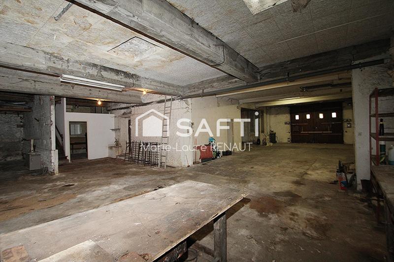 Maison - 202 m² - 7 pièces