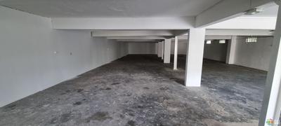 Entrepôt - 260 m² - 1 pièce