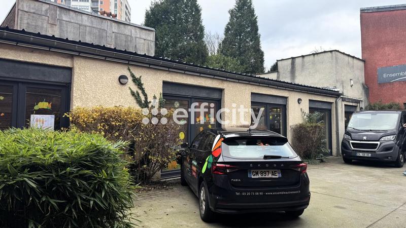 Bureau - 636 m² - 10 pièces