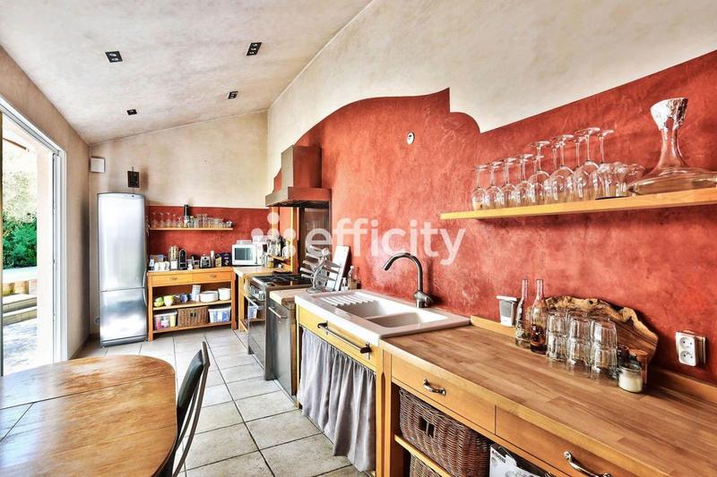 Maison - 144 m² - 6 pièces