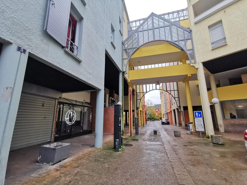 Local commercial - 73 m² - 2 pièces