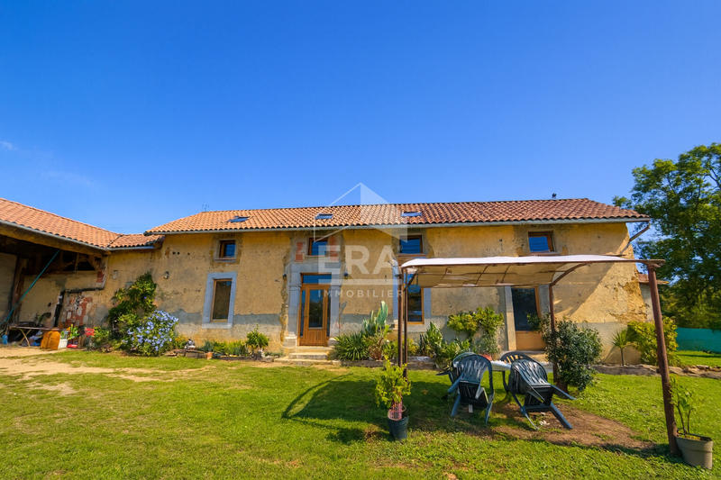 Maison - 217 m² - 6 pièces