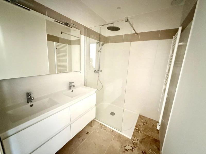 Appartement - 84 m² - 3 pièces