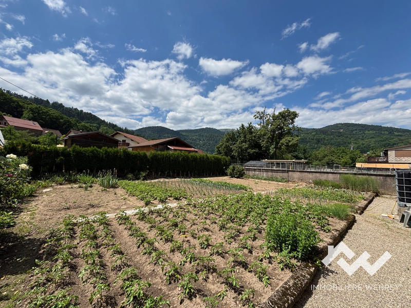 Maison - 270 m² - 8 pièces