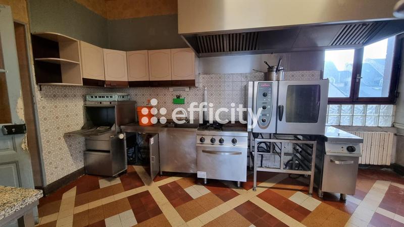 Maison - 200 m² - 10 pièces