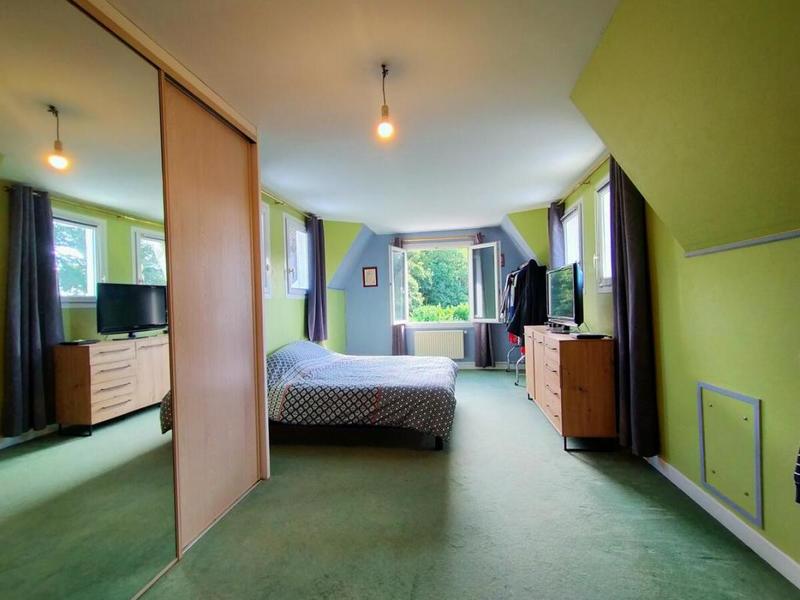 Chaumière - 178 m² - 7 pièces