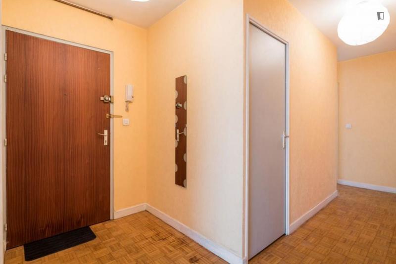 Chambre - 10 m² - 4 pièces