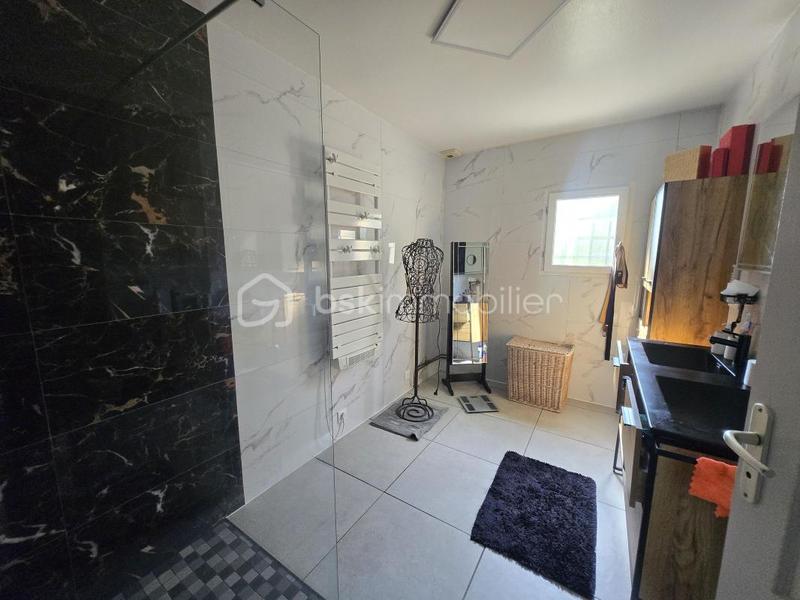 Pavillon - 137 m² - 6 pièces