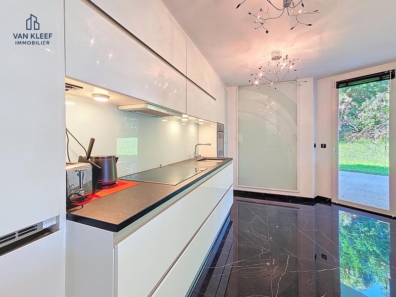 Appartement - 102 m² - 3 pièces