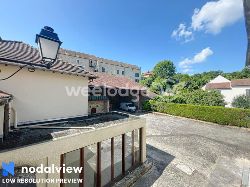 Maison - 313 m² - 10 pièces