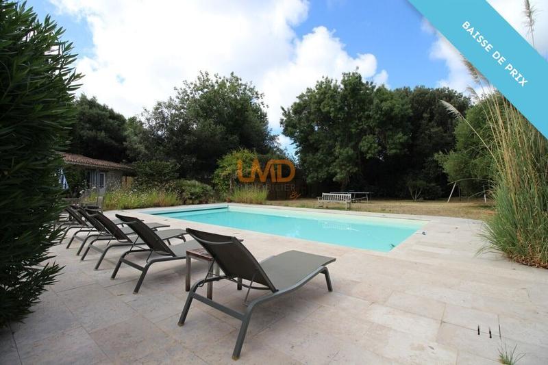 Propriété - 216 m² - 8 pièces