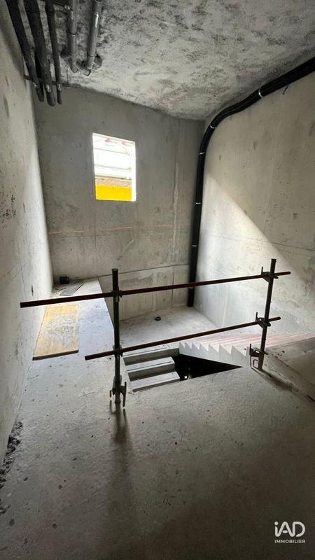 Local commercial - 968 m²