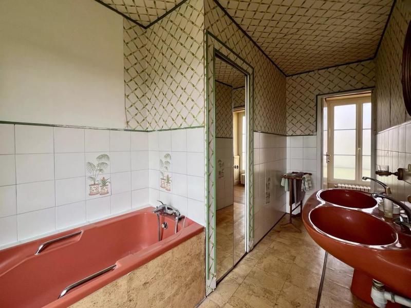 Maison - 148 m² - 9 pièces