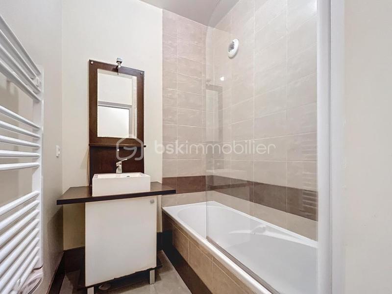 Appartement - 81 m² - 4 pièces