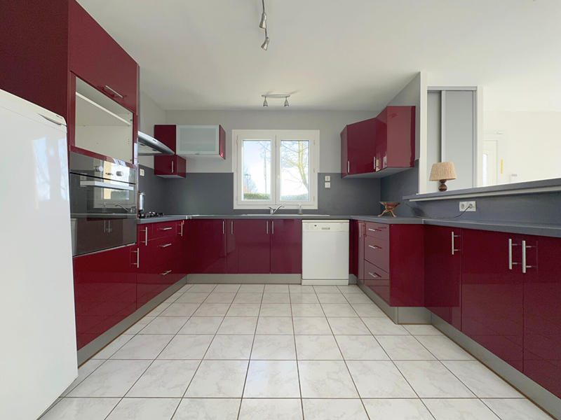 Maison - 94 m² - 4 pièces