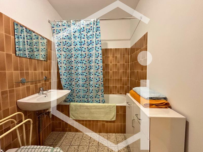 Appartement - 100 m² - 4 pièces