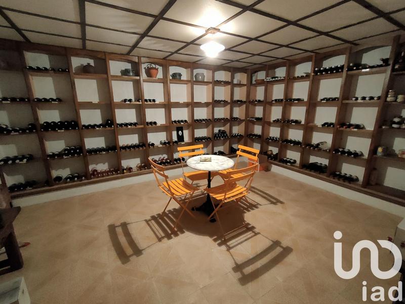 Maison - 204 m² - 7 pièces