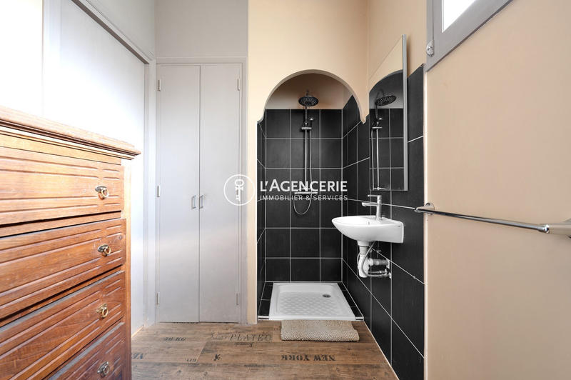 Maison traditionnelle - 140 m² - 5 pièces