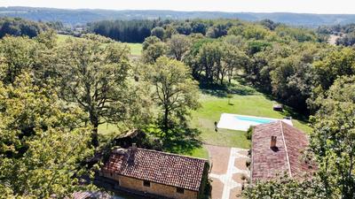 Propriété - 105 m² - 4 pièces