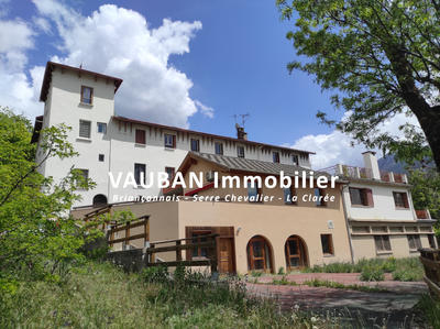 Immeuble - 1 300 m²