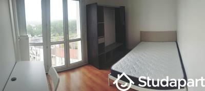 Chambre - 96 m² - 1 pièce