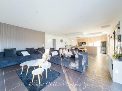 Maison - 142 m² - 6 pièces