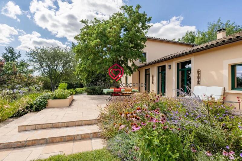 Demeure - 304 m² - 10 pièces