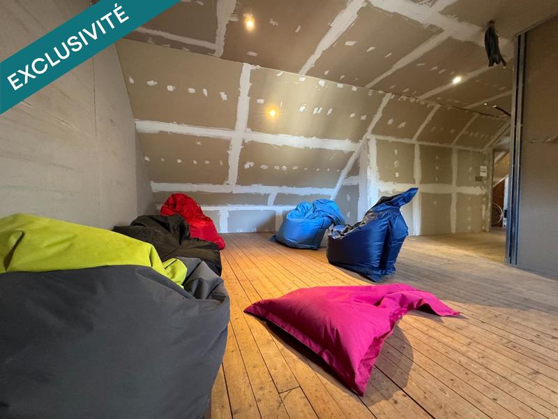 Maison - 180 m² - 8 pièces