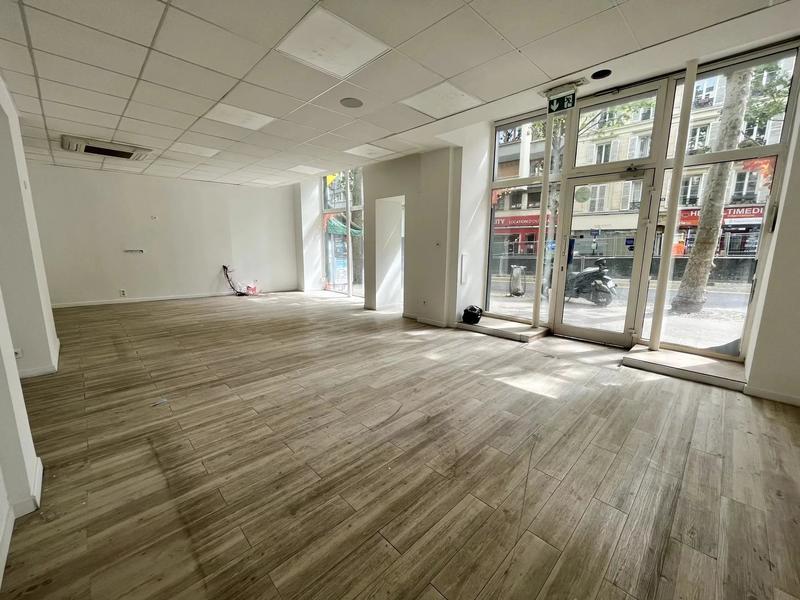 Local commercial - 121 m²