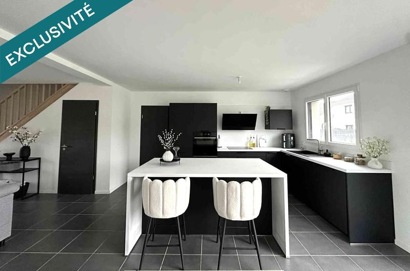 Maison - 96 m² - 4 pièces