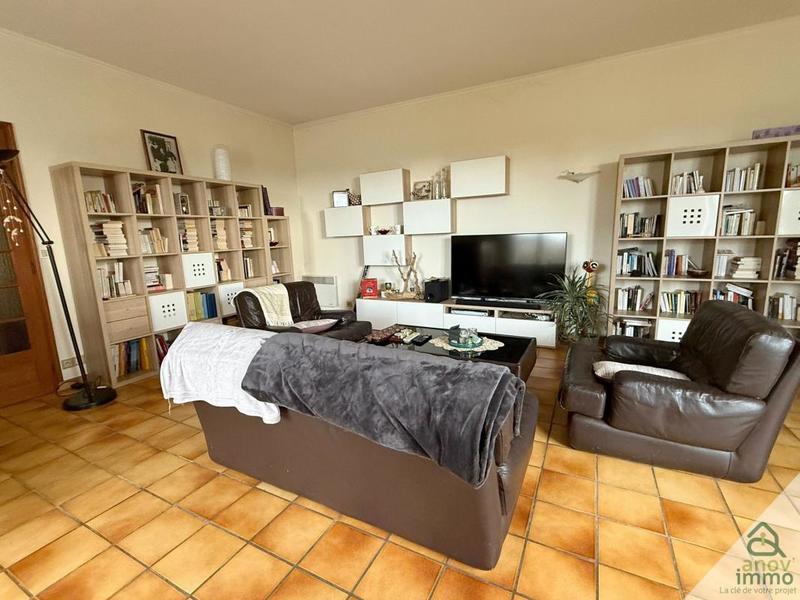 Maison - 172 m² - 9 pièces