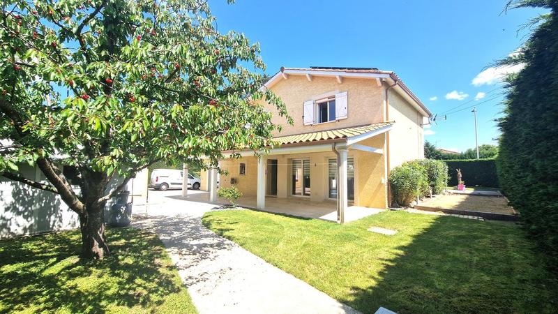 Château - 177 m² - 6 pièces