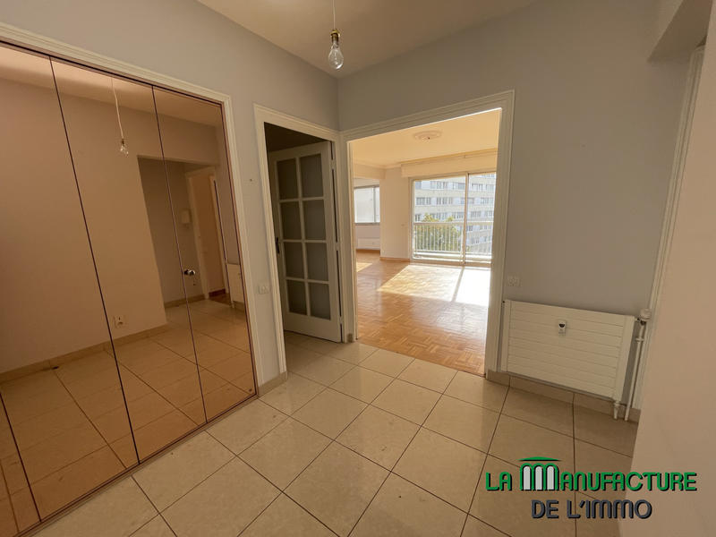Appartement - 106 m² - 5 pièces
